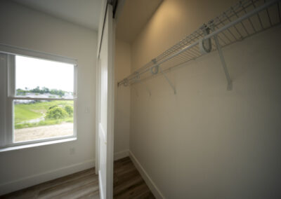 Bella Vista Closet